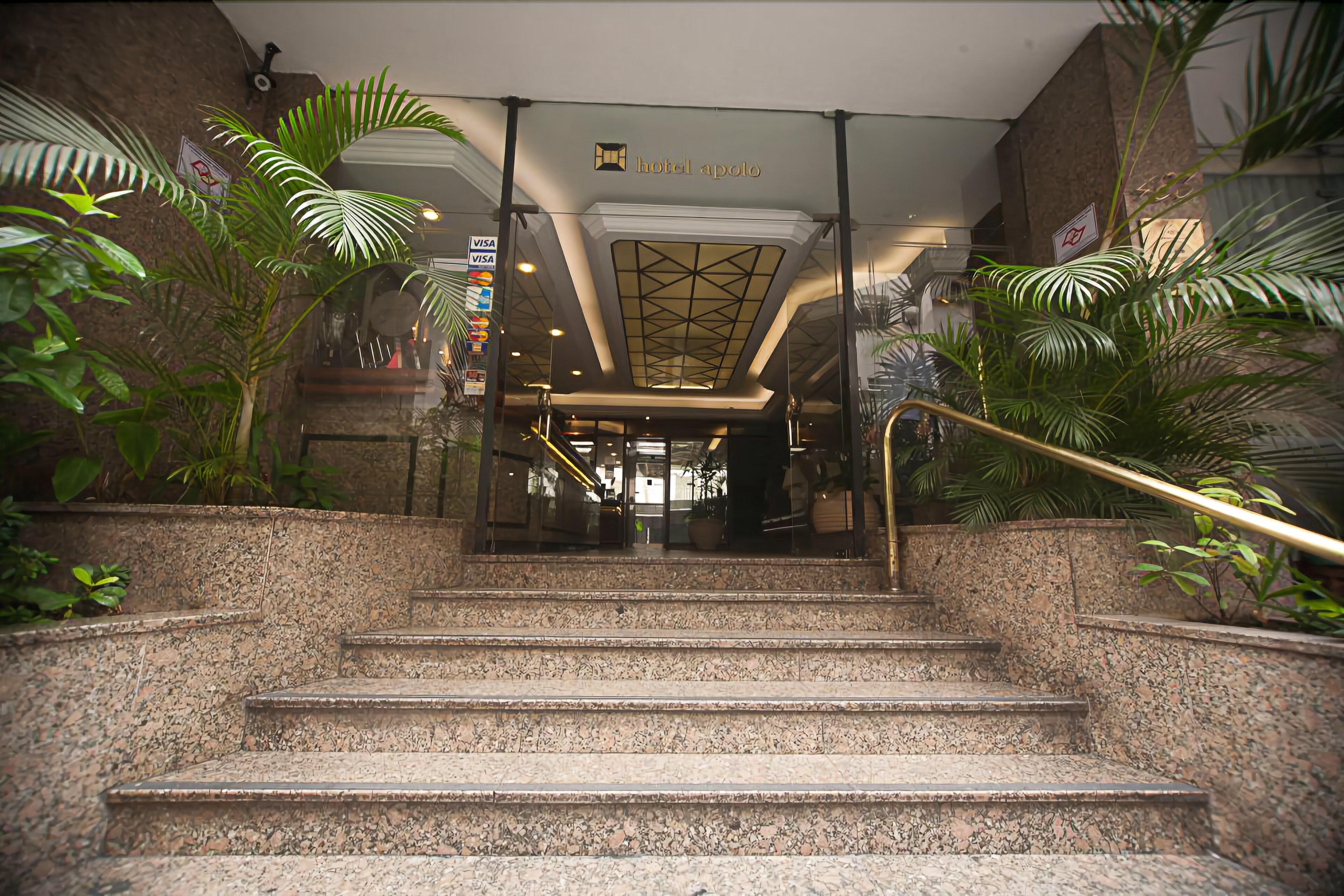 Hotel Plaza Apolo — Photos 1